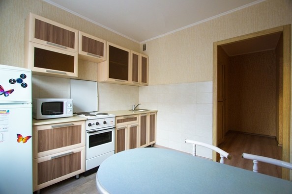 
  Сдам посуточно в аренду 2-комнатную квартиру, 48 м², Красноярск

. Фото 2.