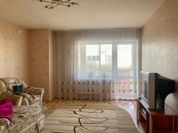 
   Продам 3-комнатную, 81.8 м², Судостроительная ул, 90

. Фото 2.