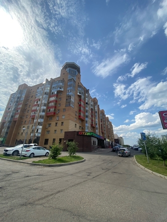 
   Продам 3-комнатную, 68.2 м², Годенко ул, 3

. Фото 2.