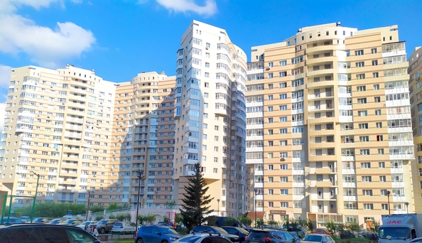 
   Продам 2-комнатную, 57.5 м², Батурина ул, 30к1

. Фото 24.