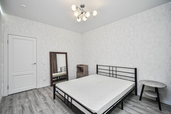 
   Продам 2-комнатную, 57 м², Партизана Железняка ул, 48Б

. Фото 14.