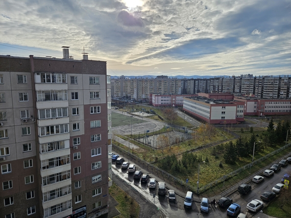 
   Продам 3-комнатную, 66.6 м², 78 Добровольческой бригады ул, 21

. Фото 18.