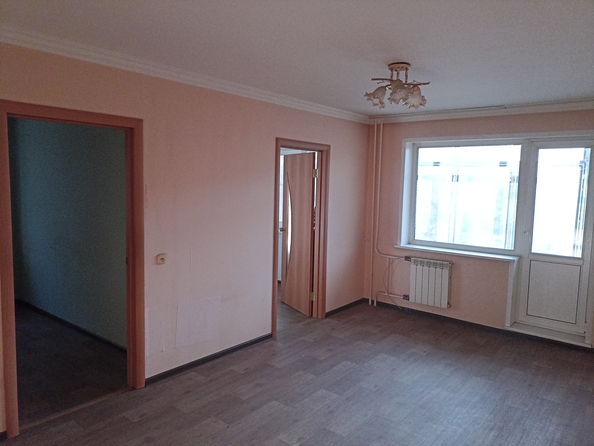 
   Продам 4-комнатную, 62.4 м², Ферганская ул, 4

. Фото 2.