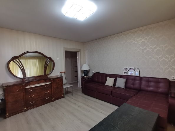 
   Продам 2-комнатную, 59 м², Апрельская ул, 5Б

. Фото 3.