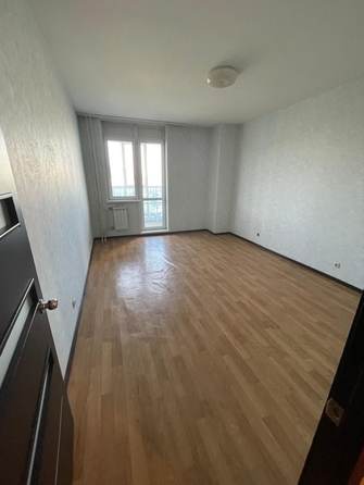 
   Продам 3-комнатную, 102 м², Алексеева ул, 45

. Фото 7.