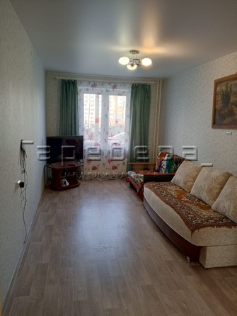 
  Сдам в аренду 1-комнатную квартиру, 37 м², Красноярск

. Фото 1.