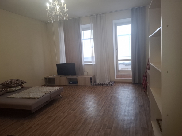 
  Сдам в аренду 2-комнатную квартиру, 79 м², Красноярск

. Фото 11.