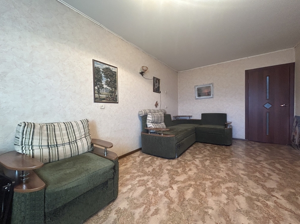 
   Продам 2-комнатную, 48.4 м², 60 лет Октября ул, 100

. Фото 6.