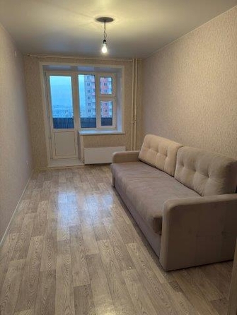 
  Сдам в аренду 1-комнатную квартиру, 32.5 м², Красноярск

. Фото 1.