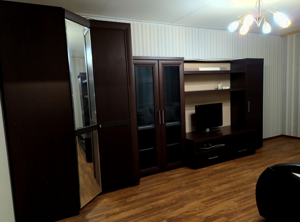 
  Сдам в аренду 1-комнатную квартиру, 36 м², Ачинск

. Фото 2.