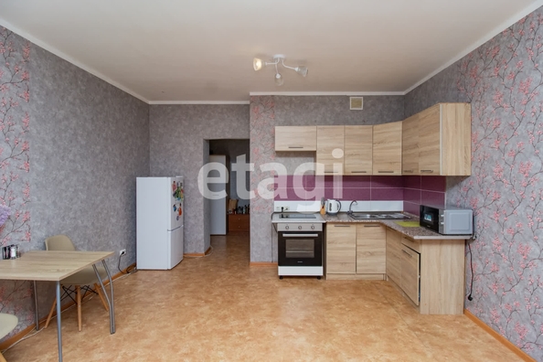 
   Продам 2-комнатную, 46.5 м², Ярыгинская наб, 15

. Фото 2.