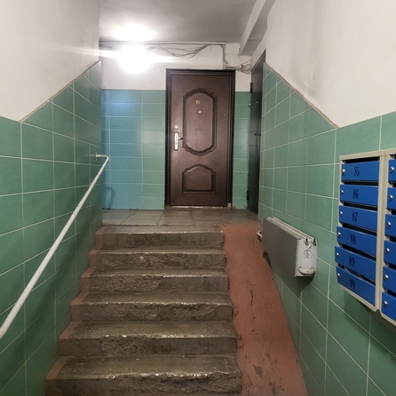 
   Продам 3-комнатную, 68.7 м², Павлова ул, 76

. Фото 2.