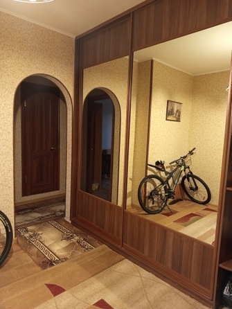 
   Продам 3-комнатную, 66 м², Малиновского ул, 27

. Фото 1.