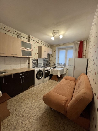 
  Сдам 1-комн. квартиру, 37 м², Свердловская ул, д. 9
. Фото 1.