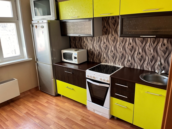 
  Сдам 1-комн. квартиру, 41 м², Норильская ул, д. 4
. Фото 1.