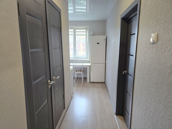 
  Продам 2-комн. квартиру, 43 м², Киренского ул, д. 122
. Фото 2.