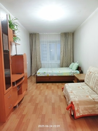 
  Сдам 1-комн. квартиру, 42 м², Солнечная ул, д. 43
. Фото 1.