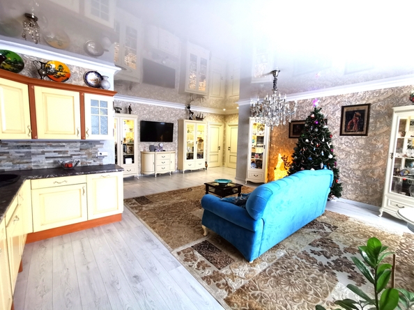 
  Продам 3-комн. квартиру, 126 м², Авиаторов ул, д. 39
. Фото 9.