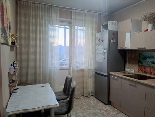 
  Продам 2-комн. квартиру, 55.1 м², Свердловская ул, д. 137
. Фото 1.