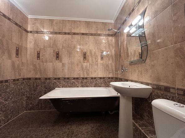 
  Продается 1-комн. квартира, 49.2 м², Микуцкого ул, д. 3
. Фото 19.