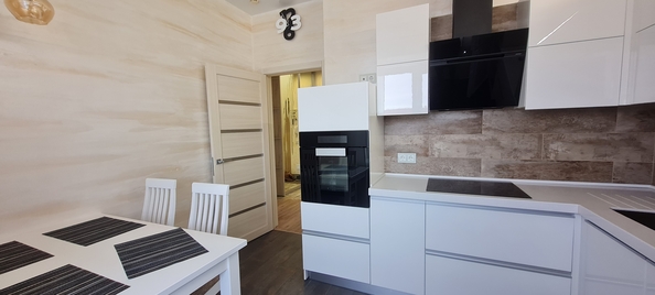
  Продам 2-комн. квартиру 52.6 м², в ЖК Покровка-Life, дом 2. Фото 2.