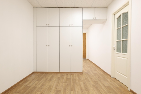 
  Сдам офис 48.5 м². Фото 1.