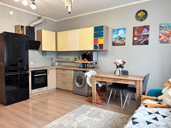 
  Продам 2-комн. квартиру 46.7 м², в ЖК Белые Росы, дом 21. Фото 15.