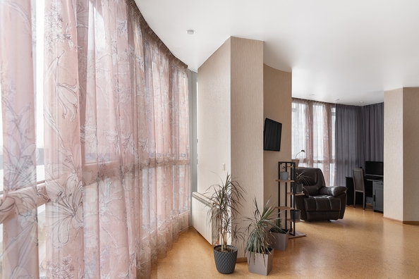 
  Продам 4-комн. квартиру 125 м², в ЖК Белые Росы, дом 1. Фото 4.