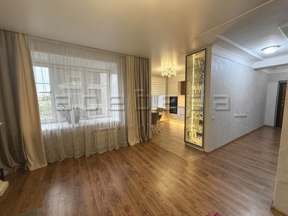 
  Продается 3-комн. квартира 76.7 м², в ЖК Южный берег, дом 5. Фото 5.