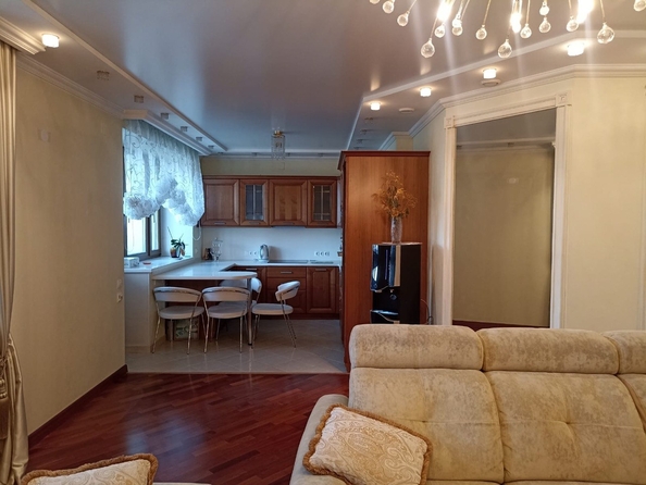 
  Продается 4-комн. квартира 157 м². Фото 25.