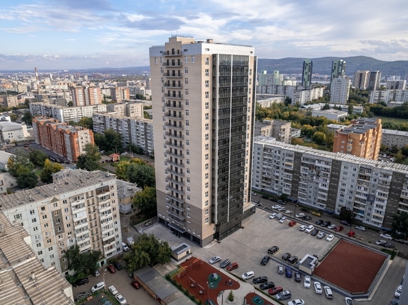 
  Продается 3-комн. квартира 124.6 м², в ЖК Кристалл, корпус 2. Фото 1.