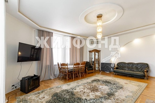 
   Продам 3-комнатную, 179.8 м², Партизанская ул, 83

. Фото 4.