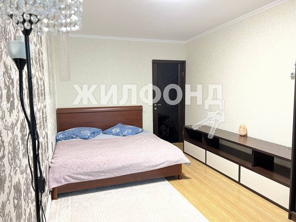 
   Продам 4-комнатную, 94.2 м², Сергея Ускова ул, 3

. Фото 1.
