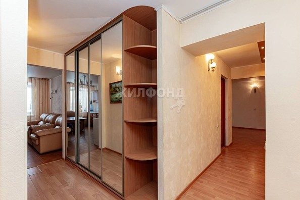 
   Продам 2-комнатную, 74.9 м², Малахова ул, 89

. Фото 9.