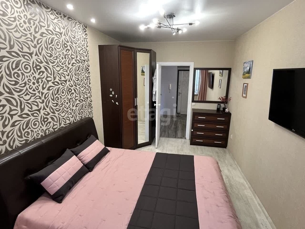 
   Продам 2-комнатную, 61.4 м², Антона Петрова ул, 247Б

. Фото 2.