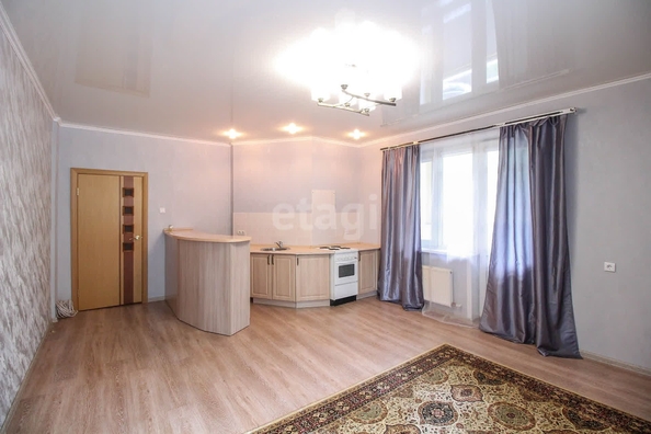 
   Продам 2-комнатную, 56.8 м², Антона Петрова ул, 190

. Фото 1.