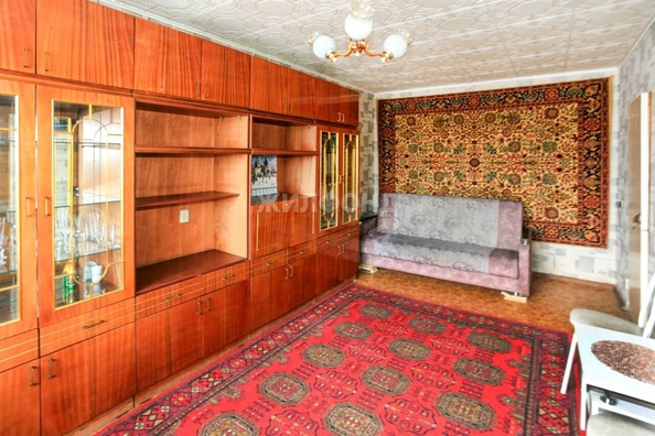 
   Продам 2-комнатную, 50 м², Юрина ул, 182

. Фото 1.