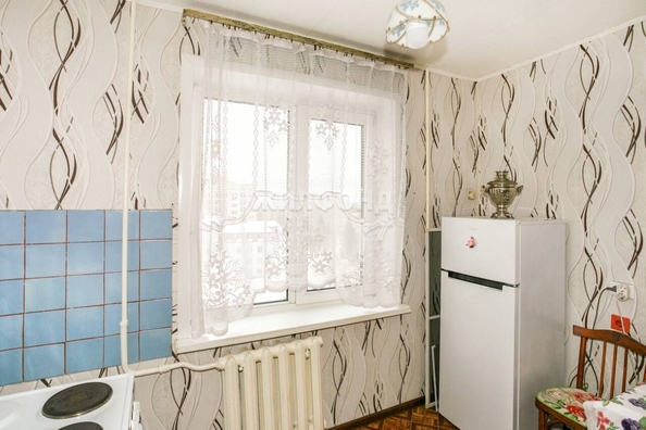 
   Продам 2-комнатную, 50 м², Юрина ул, 182

. Фото 4.