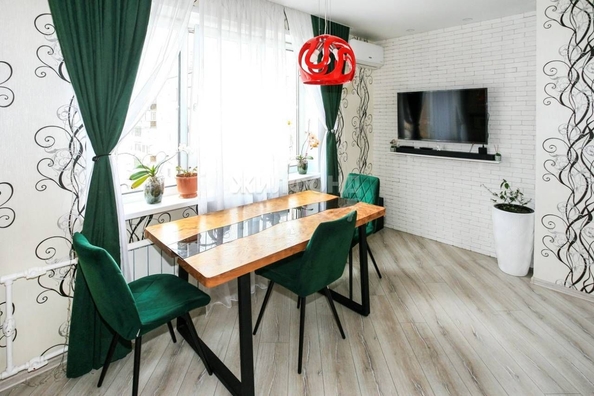 
   Продам 2-комнатную, 53.8 м², Попова ул, 102

. Фото 10.