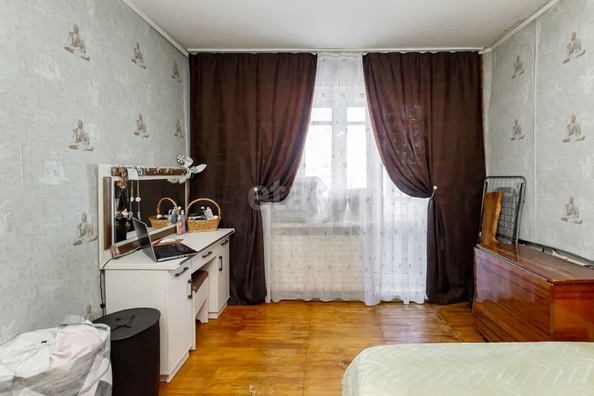 
   Продам 3-комнатную, 60 м², Панфиловцев ул, 6

. Фото 1.