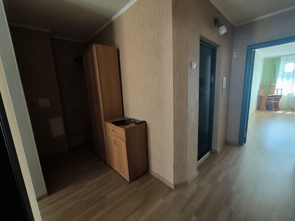 
   Продам 2-комнатную, 54.5 м², Малахова ул, 148

. Фото 1.