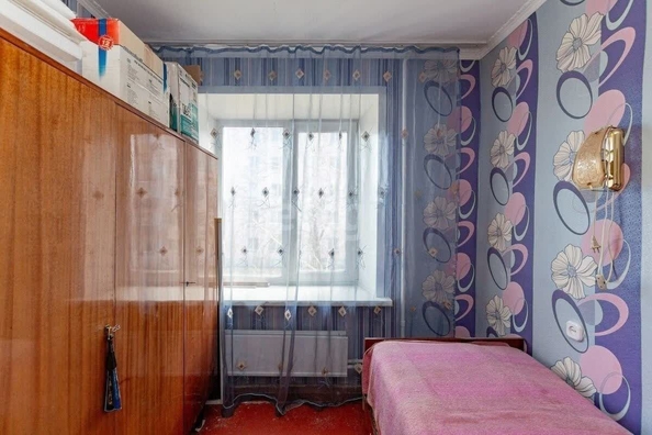 
   Продам 4-комнатную, 61.9 м², Кедровая ул, 3

. Фото 7.