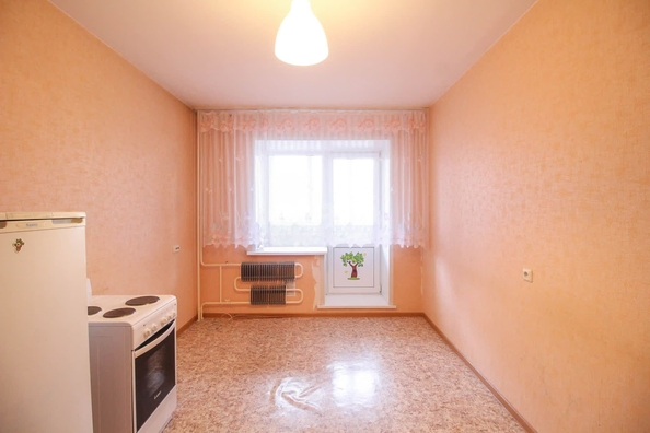 
   Продам 2-комнатную, 48.9 м², Островского ул, 68Е

. Фото 3.