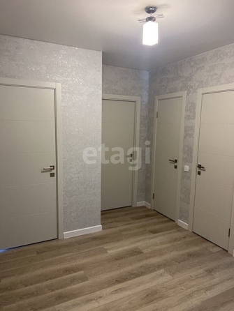 
   Продам 3-комнатную, 82.3 м², Взлетная ул, 38

. Фото 6.