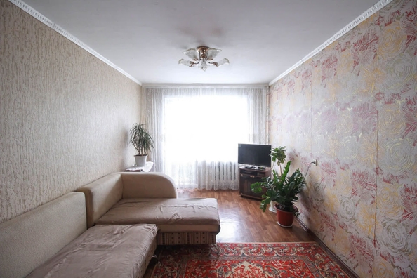 
   Продам 3-комнатную, 62.8 м², Чеглецова ул, 66

. Фото 6.