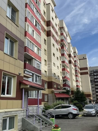 
   Продам 2-комнатную, 69.7 м², Малахова ул, 158

. Фото 4.