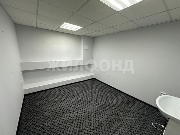 
  Продается офис, 11 м², 80 Гвардейской Дивизии ул, д. 68
. Фото 6.