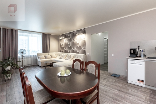 
  Продается 3-комн. квартира, 75 м², Попова/Энтузиастов ул, д. 142
. Фото 1.