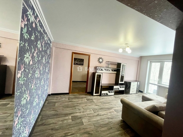 
  Продается 2-комн. квартира, 56.3 м², Декабристов ул, д. 11
. Фото 4.