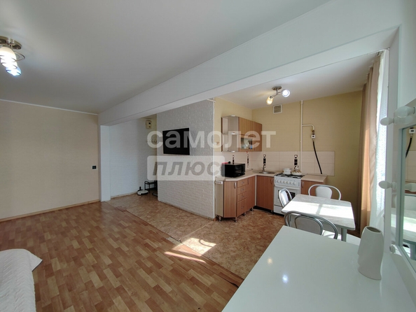
  Продается 1-комн. квартира, 30.7 м², Красная ул, д. 58
. Фото 3.